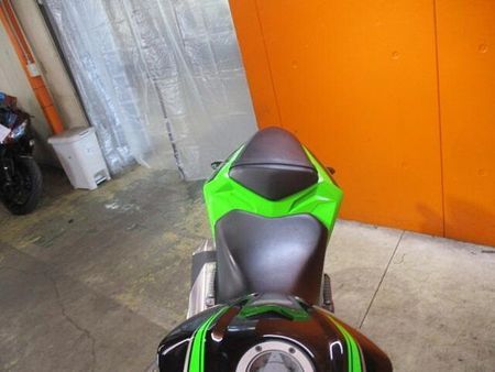 カワサキ ニンジャ 250 希少な2017年のKRTエディションが緊急入荷!この状態でこの価格は正に他店追従不可能価格 30
