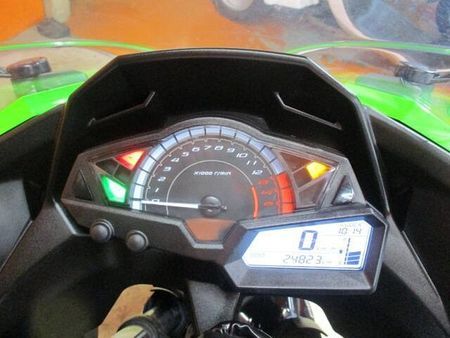 カワサキ ニンジャ 250 希少な2017年のKRTエディションが緊急入荷!この状態でこの価格は正に他店追従不可能価格 40