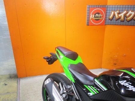 カワサキ ニンジャ 250 希少な2017年のKRTエディションが緊急入荷!この状態でこの価格は正に他店追従不可能価格 53