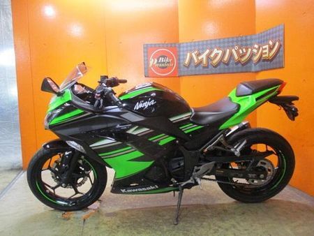 カワサキ ニンジャ 250 希少な2017年のKRTエディションが緊急入荷!この状態でこの価格は正に他店追従不可能価格 61