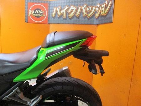 カワサキ ニンジャ 250 希少な2017年のKRTエディションが緊急入荷!この状態でこの価格は正に他店追従不可能価格 69