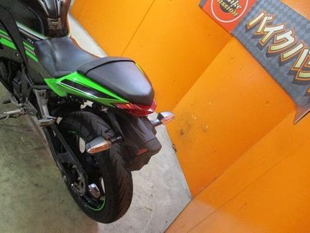 カワサキ ニンジャ 250 希少な2017年のKRTエディションが緊急入荷!この状態でこの価格は正に他店追従不可能価格 71