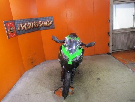 カワサキ ニンジャ 250 希少な2017年のKRTエディションが緊急入荷!この状態でこの価格は正に他店追従不可能価格 72