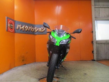 カワサキ ニンジャ 250 希少な2017年のKRTエディションが緊急入荷!この状態でこの価格は正に他店追従不可能価格 73