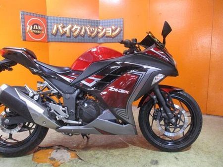 カワサキ ニンジャ 250 フレアレッドに綺麗にオールペンをした綺麗なNINJAが驚きのこの価格!他店追従不可能価格! 50