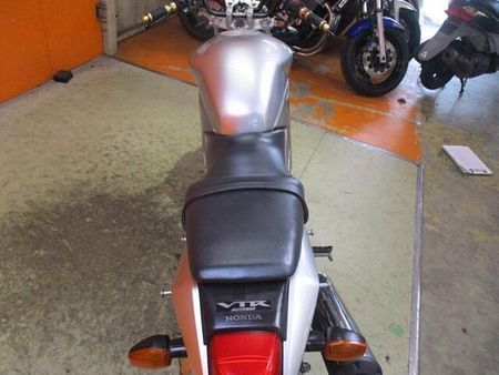 ホンダ VTR250 希少な2012年のFiのVTRが入荷!ETC装備でこの価格は他店追従不可能価格 51