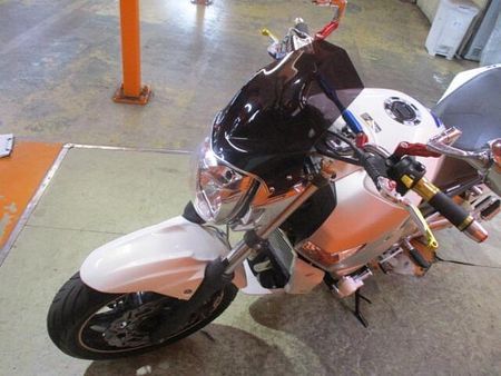 スズキ GSR400 2009年の61PSフルパワーの後期のGSR400が入荷!ETCはじめ走り系のカスタム車! 11