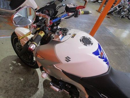 スズキ GSR400 2009年の61PSフルパワーの後期のGSR400が入荷!ETCはじめ走り系のカスタム車! 37