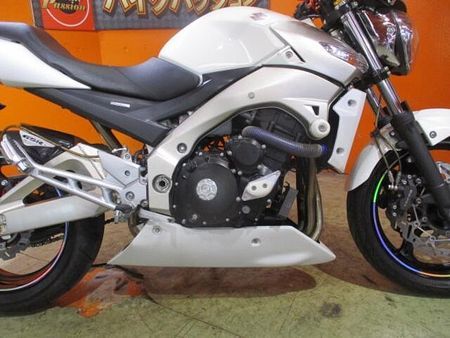 スズキ GSR400 2009年の61PSフルパワーの後期のGSR400が入荷!ETCはじめ走り系のカスタム車! 56
