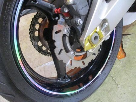 スズキ GSR400 2009年の61PSフルパワーの後期のGSR400が入荷!ETCはじめ走り系のカスタム車! 61