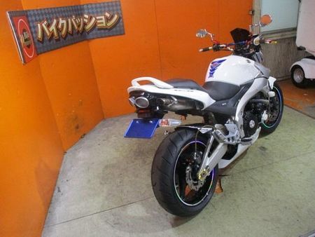 スズキ GSR400 2009年の61PSフルパワーの後期のGSR400が入荷!ETCはじめ走り系のカスタム車! 62