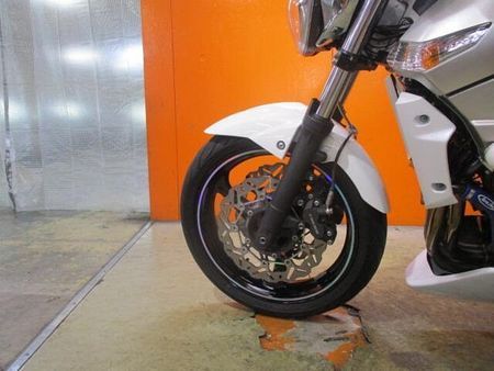 スズキ GSR400 2009年の61PSフルパワーの後期のGSR400が入荷!ETCはじめ走り系のカスタム車! 8