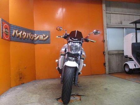 スズキ GSR400 2009年の61PSフルパワーの後期のGSR400が入荷!ETCはじめ走り系のカスタム車! 76