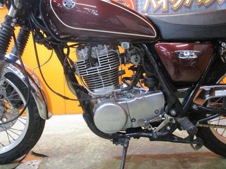 ヤマハ SR400 お洒落なカフェレーサーカスタムのFiのカスタムSRが入荷!写真の通りとっても綺麗な一台! 12