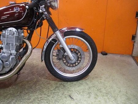 ヤマハ SR400 お洒落なカフェレーサーカスタムのFiのカスタムSRが入荷!写真の通りとっても綺麗な一台! 24