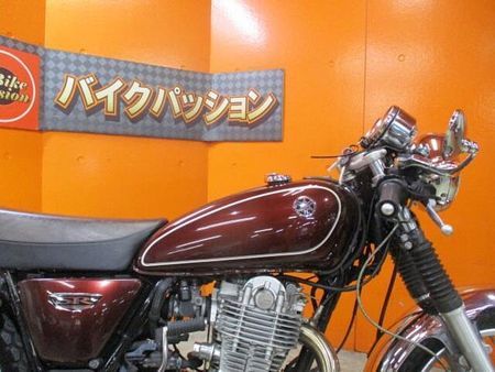 ヤマハ SR400 お洒落なカフェレーサーカスタムのFiのカスタムSRが入荷!写真の通りとっても綺麗な一台! 51