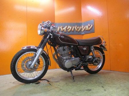 ヤマハ SR400 お洒落なカフェレーサーカスタムのFiのカスタムSRが入荷!写真の通りとっても綺麗な一台! 59