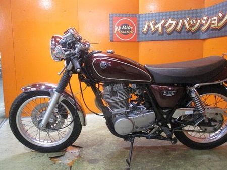 ヤマハ SR400 お洒落なカフェレーサーカスタムのFiのカスタムSRが入荷!写真の通りとっても綺麗な一台! 63