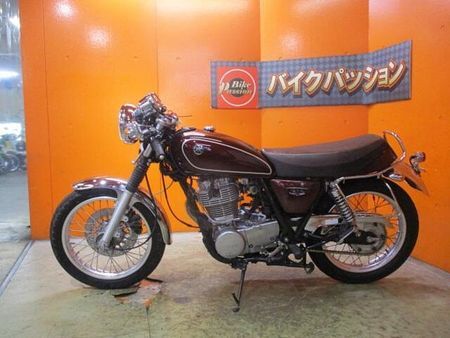 ヤマハ SR400 お洒落なカフェレーサーカスタムのFiのカスタムSRが入荷!写真の通りとっても綺麗な一台! 8