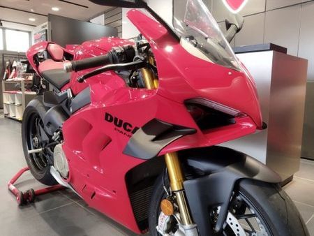 ドゥカティ PANIGALE V4 S 3