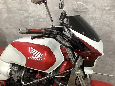 ホンダ CB1300スーパーフォア CB1300 SUPER FOUR モリワキマフラー、リアボックス装備 20