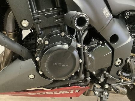 スズキ GSX-S1000 GSX-S1000 ABS スクリーン リアボックス装備 17