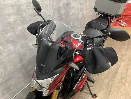 スズキ GSX-S1000 GSX-S1000 ABS スクリーン リアボックス装備 19