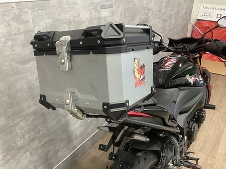 スズキ GSX-S1000 GSX-S1000 ABS スクリーン リアボックス装備 31