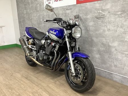 ヤマハ XJR1300 XJR1300 ヨシムラマフラー エンジンスライダー ウィンカーカスタム 2