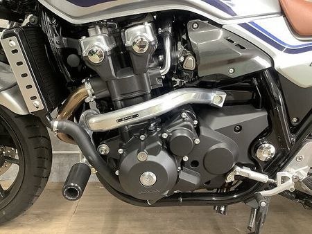 ホンダ CB1300スーパーフォア CB1300スーパーフォア ETC&グリップヒーター標準装備 アクティブ製サブフレーム 18