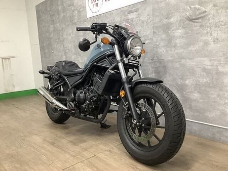 ホンダ レブル 250 REBEL 250 2019年モデル ダブルシート モリワキマフラー ステップ 他カスタム 2
