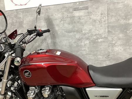 ホンダ CB1100 CB1100 スクリーン エンジンガード 2012年モデル 29