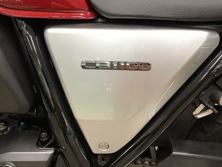 ホンダ CB1100 CB1100 スクリーン エンジンガード 2012年モデル 31