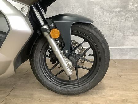 ホンダ ADV150 ADV150 2020年モデル カスタムスクリーン リアボックス 36