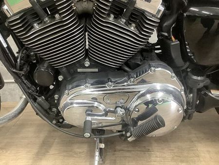 ハーレーダビッドソン XL1200L SPORTSTER LOW XL1200L 2010年モデル サイドバッグ ツーリングバッグ USB エンジンガード 18