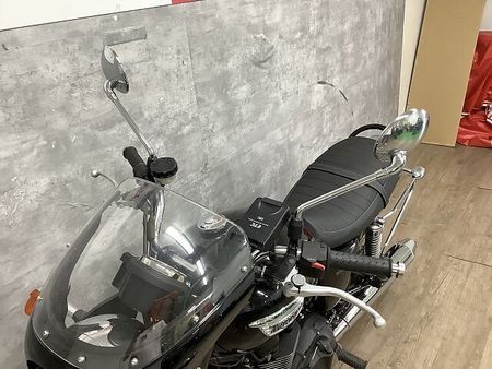 トライアンフ BONNEVILLE ボンネビル ビキニカウル装備 2015年モデル 19