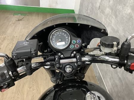 トライアンフ BONNEVILLE ボンネビル ビキニカウル装備 2015年モデル 23