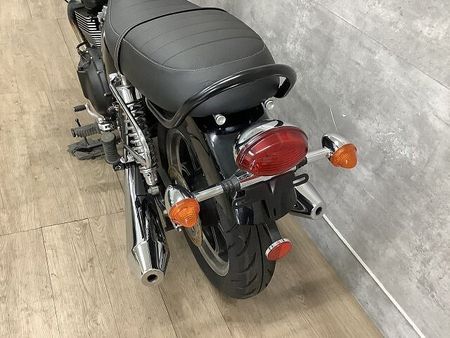 トライアンフ BONNEVILLE ボンネビル ビキニカウル装備 2015年モデル 35
