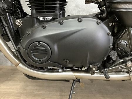 トライアンフ STREET TWIN ストリートツイン キーレスタンクキャップ 2021年モデル サイドバッグサポート 28
