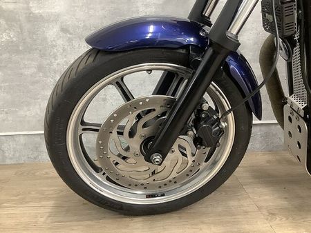 トライアンフ BONNEVILLE SE ボンネビルSE 2011年モデル USB スクリーン エンジンガード 13