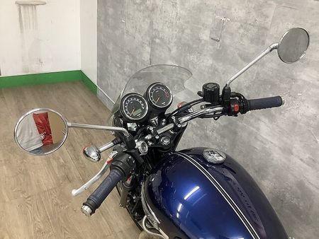 トライアンフ BONNEVILLE SE ボンネビルSE 2011年モデル USB スクリーン エンジンガード 15