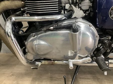トライアンフ BONNEVILLE SE ボンネビルSE 2011年モデル USB スクリーン エンジンガード 22