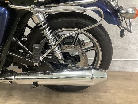 トライアンフ BONNEVILLE SE ボンネビルSE 2011年モデル USB スクリーン エンジンガード 25