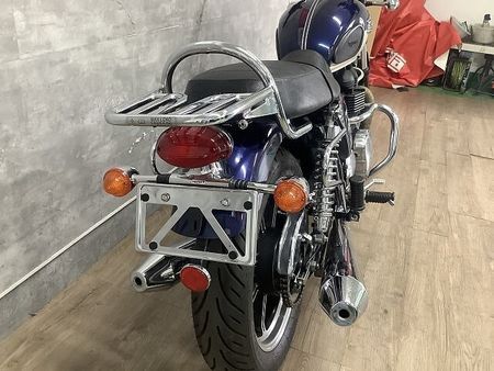 トライアンフ BONNEVILLE SE ボンネビルSE 2011年モデル USB スクリーン エンジンガード 30