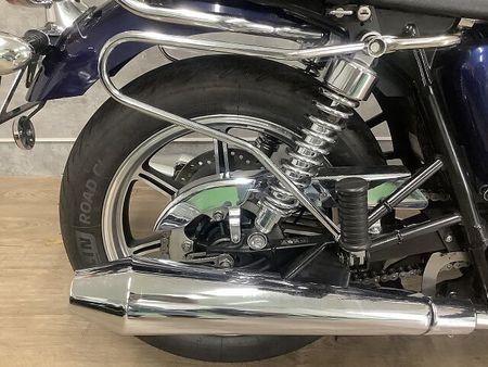 トライアンフ BONNEVILLE SE ボンネビルSE 2011年モデル USB スクリーン エンジンガード 32