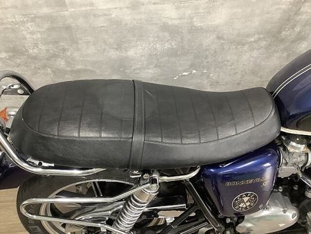 トライアンフ BONNEVILLE SE ボンネビルSE 2011年モデル USB スクリーン エンジンガード 33