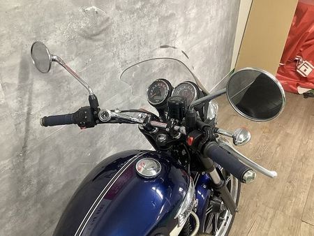 トライアンフ BONNEVILLE SE ボンネビルSE 2011年モデル USB スクリーン エンジンガード 35