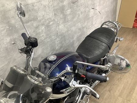 トライアンフ BONNEVILLE SE ボンネビルSE 2011年モデル USB スクリーン エンジンガード 9