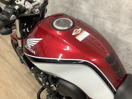 ホンダ CB400スーパーフォア CB400スーパーフォア エンジンガード USBポート グリップヒーター 17