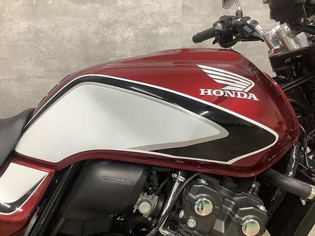 ホンダ CB400スーパーフォア CB400スーパーフォア エンジンガード USBポート グリップヒーター 39